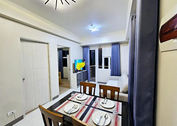 Suntrus T Solana - Ermita, - Sm Apartment *